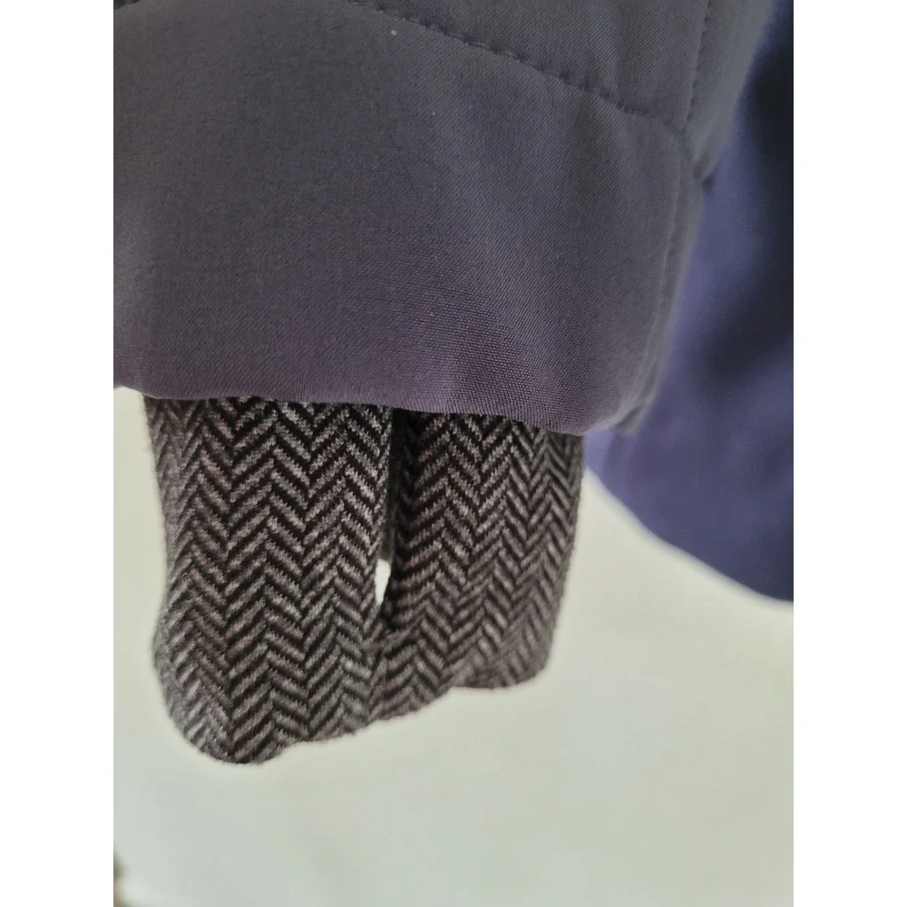 Ivivva softshell hooded
